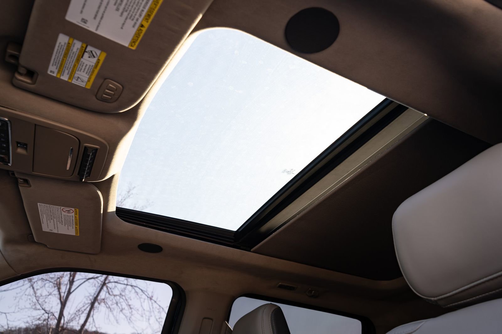 Used 2025 Ford F250 Platinum w/ Platinum Plus Package image 38