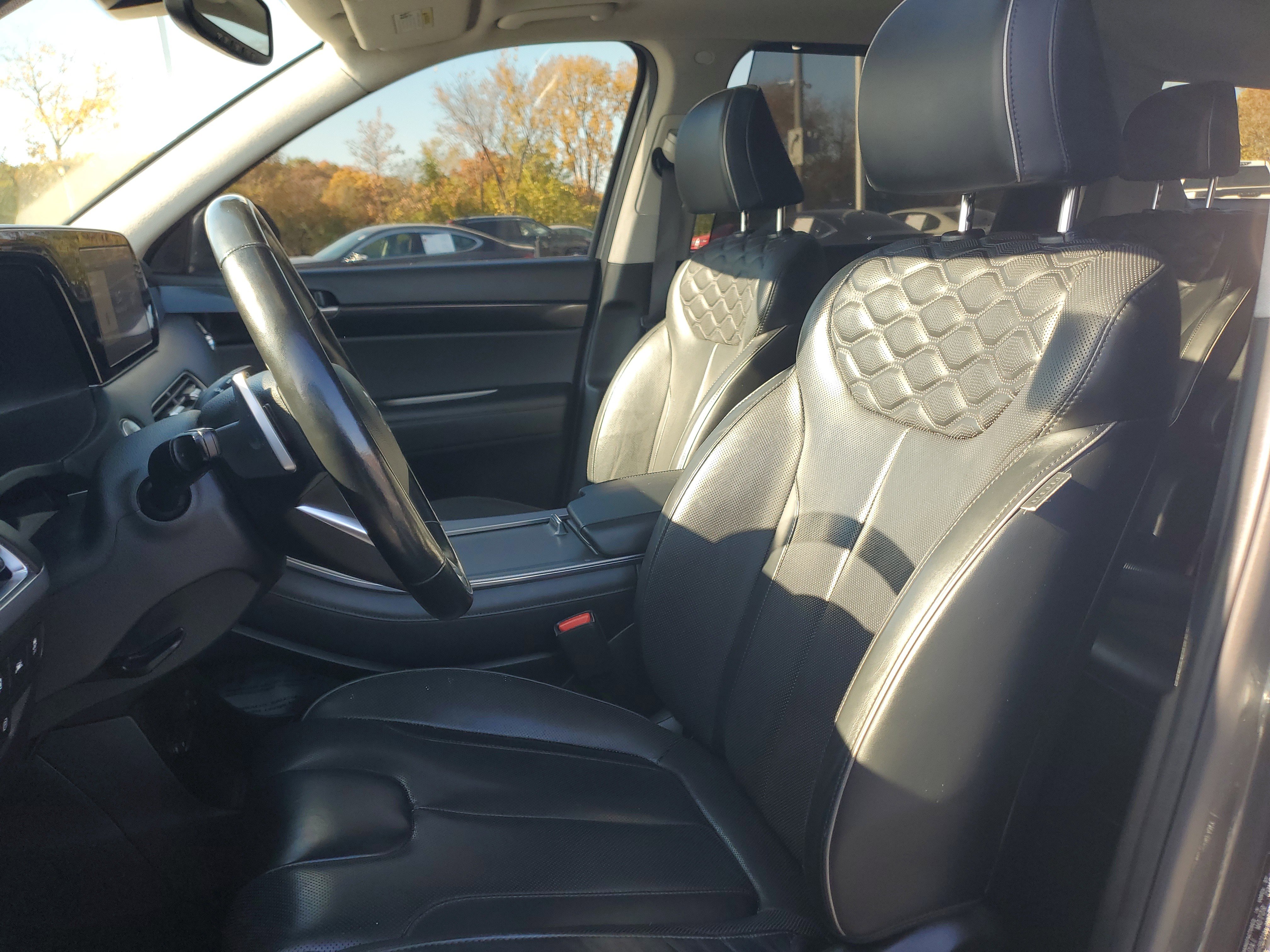 Used 2021 Hyundai Palisade Limited image 16