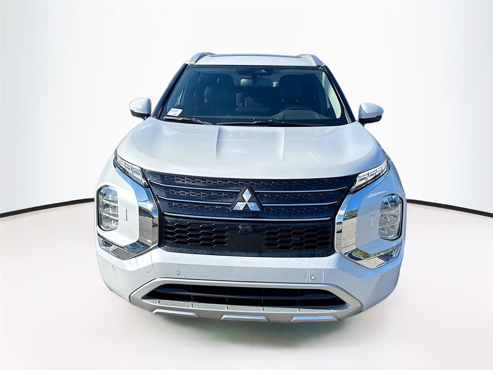 New 2025 Mitsubishi Outlander SEL image 2