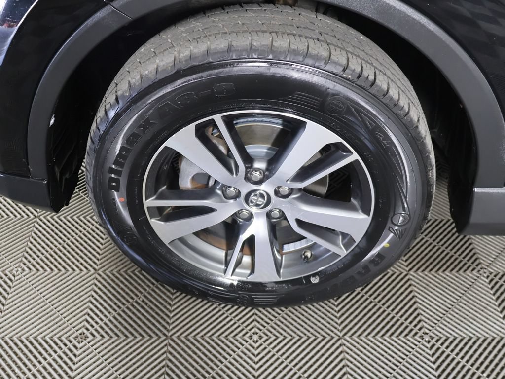 Used 2018 Toyota RAV4 XLE w/ Plus Extra Value Package FWD image 18