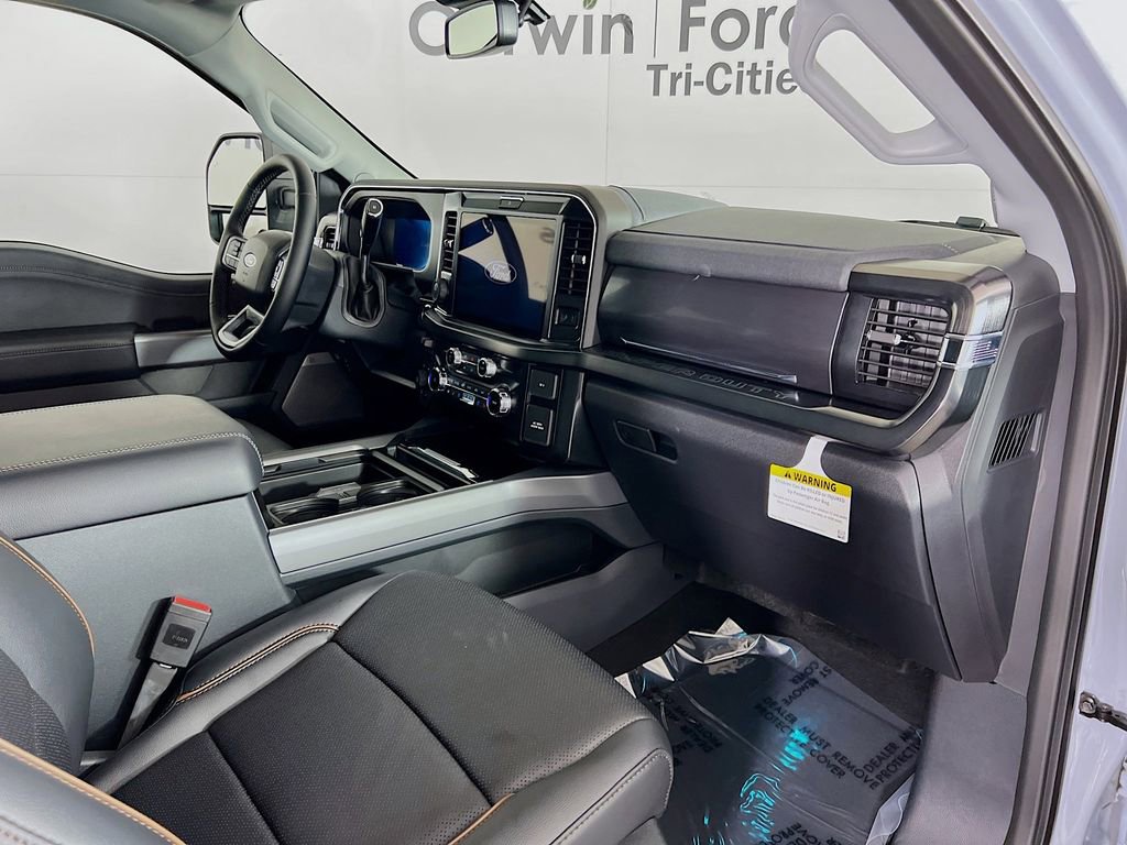 New 2026 Ford F250 Lariat w/ Black Appearance Package image 30