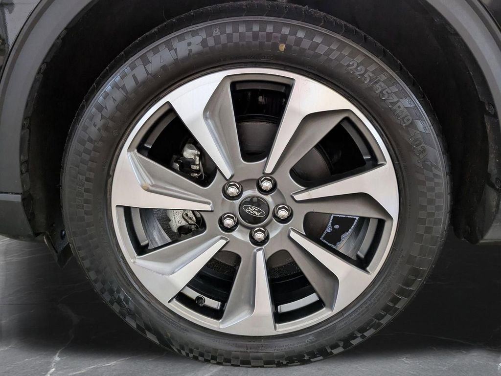 Used 2024 Ford Escape Platinum AWD/4WD image 30