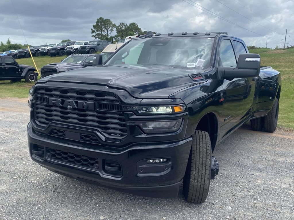 New 2026 RAM 3500 Big Horn AWD/4WD image 33