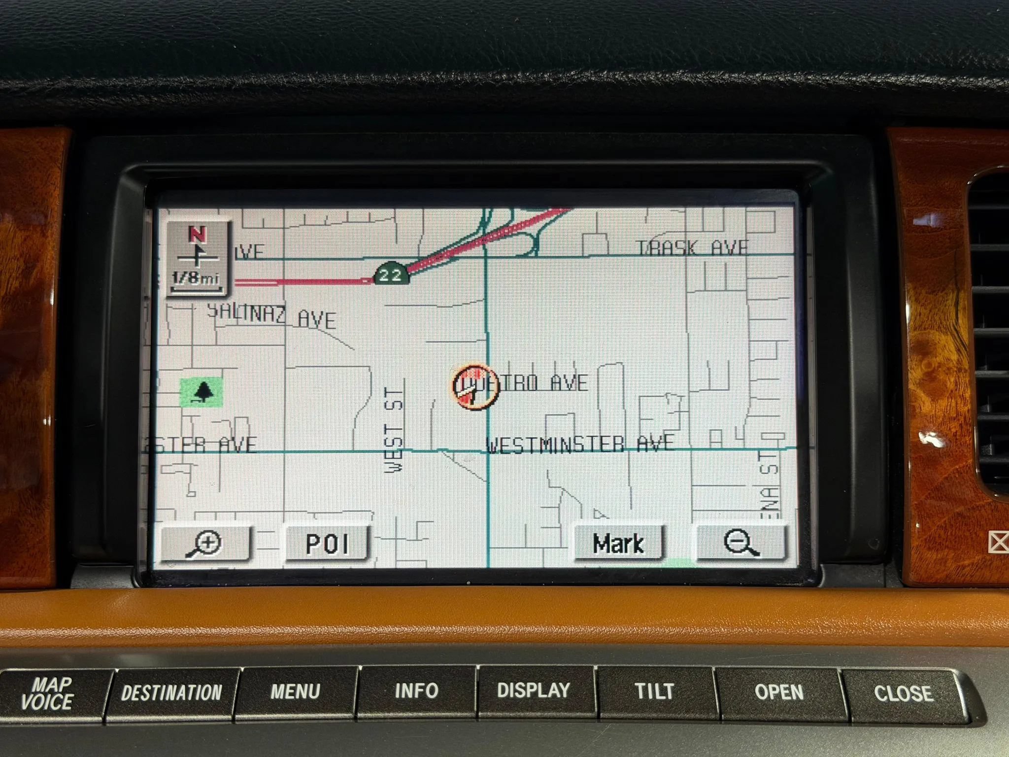 Used 2004 Lexus SC 430 Convertible RWD image 22