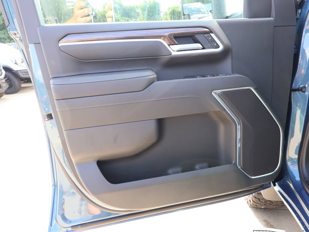 New 2026 Chevrolet Silverado 3500 LT AWD/4WD image 12