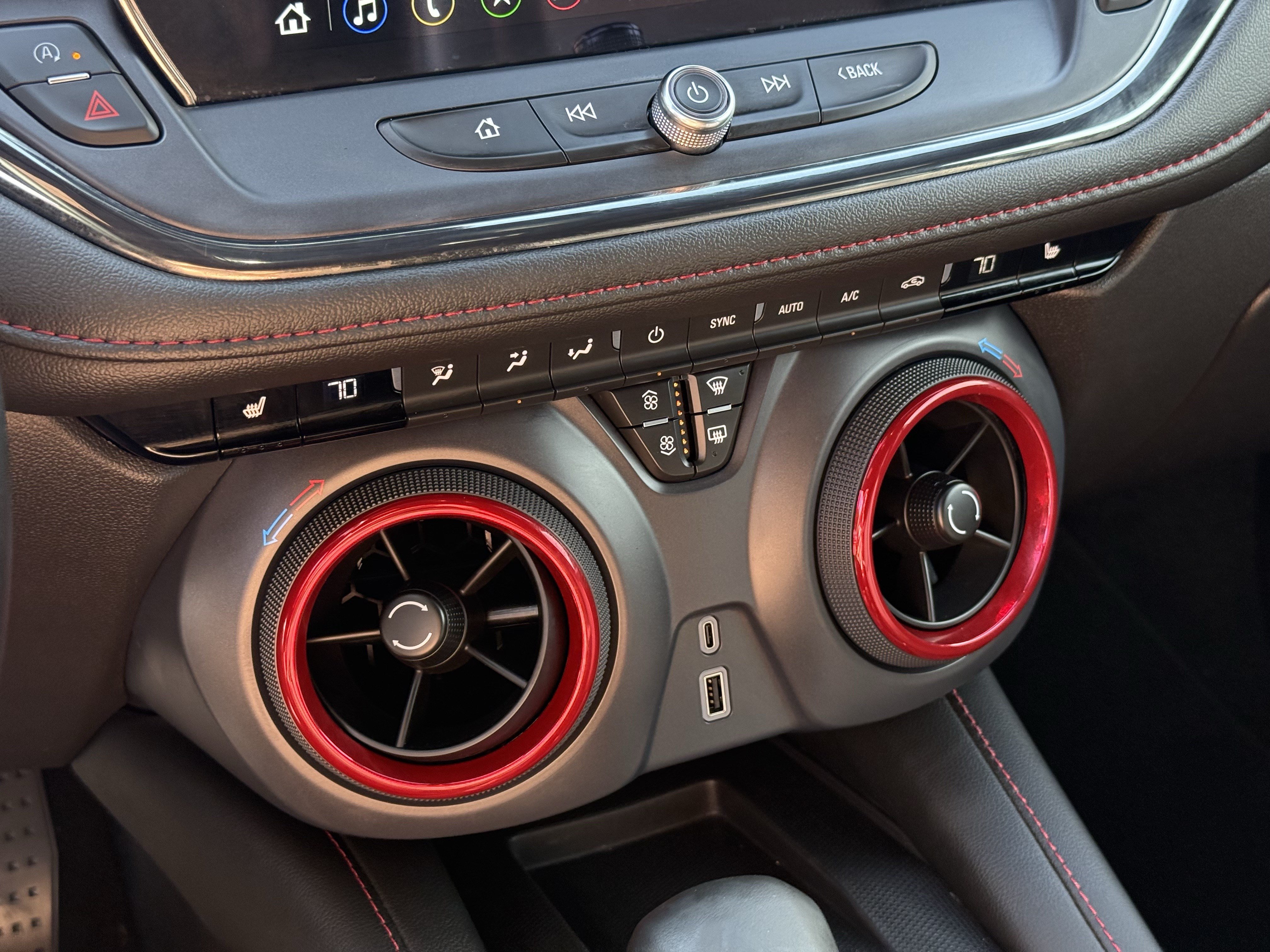 Used 2025 Chevrolet Blazer RS FWD image 22