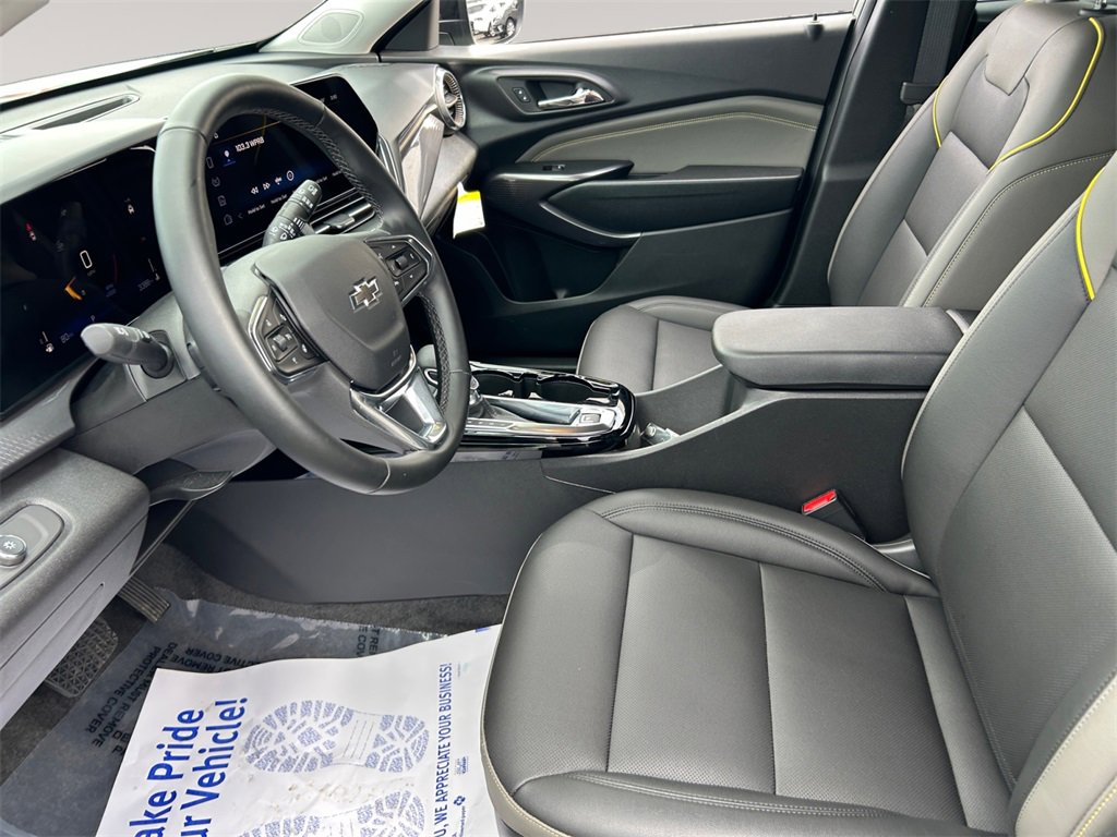 Used 2025 Chevrolet Trax ACTIV w/ Driver Confidence Package image 9