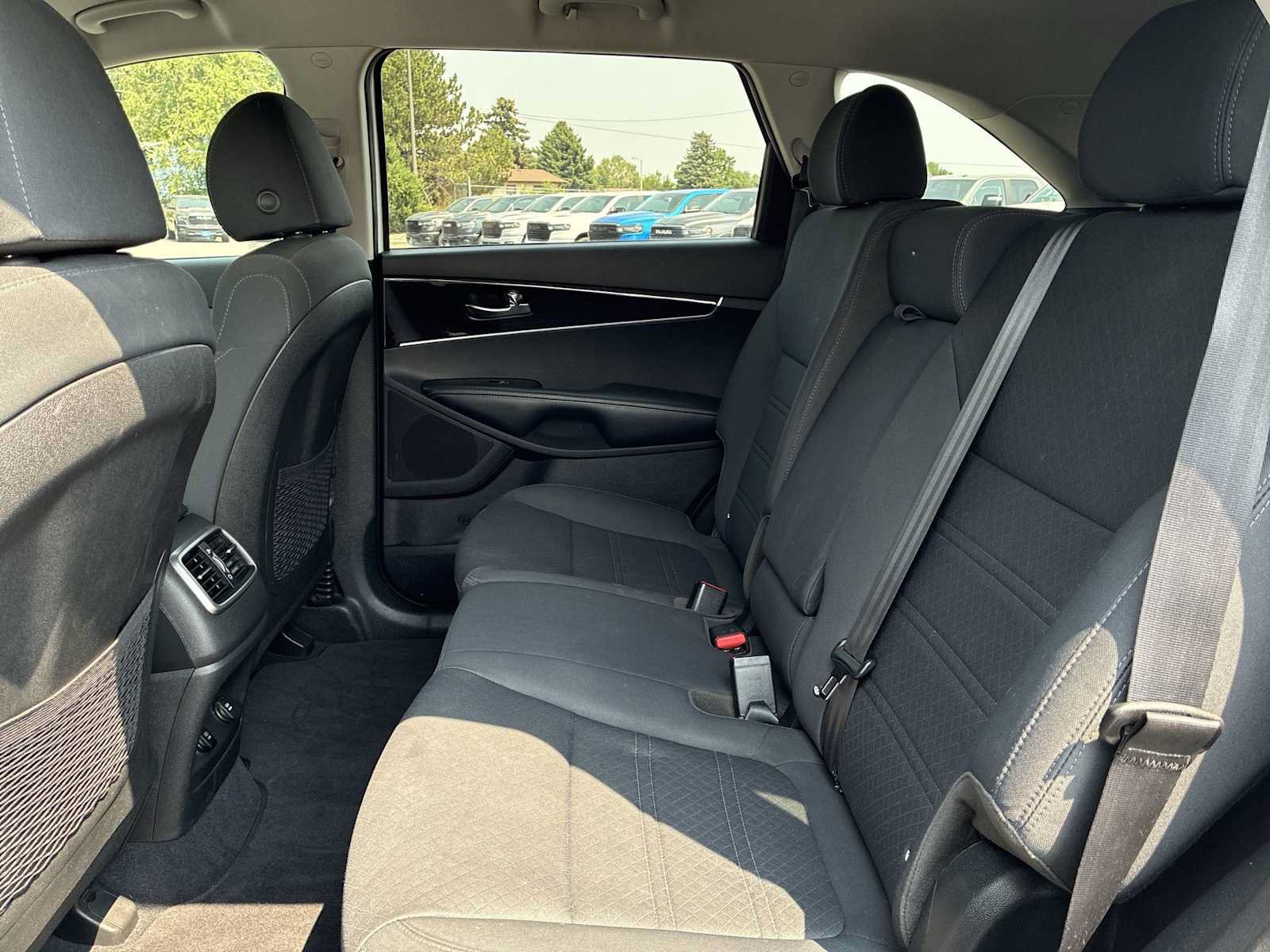 Used 2020 Kia Sorento LX w/ LX I4 Convenience Package AWD/4WD image 23