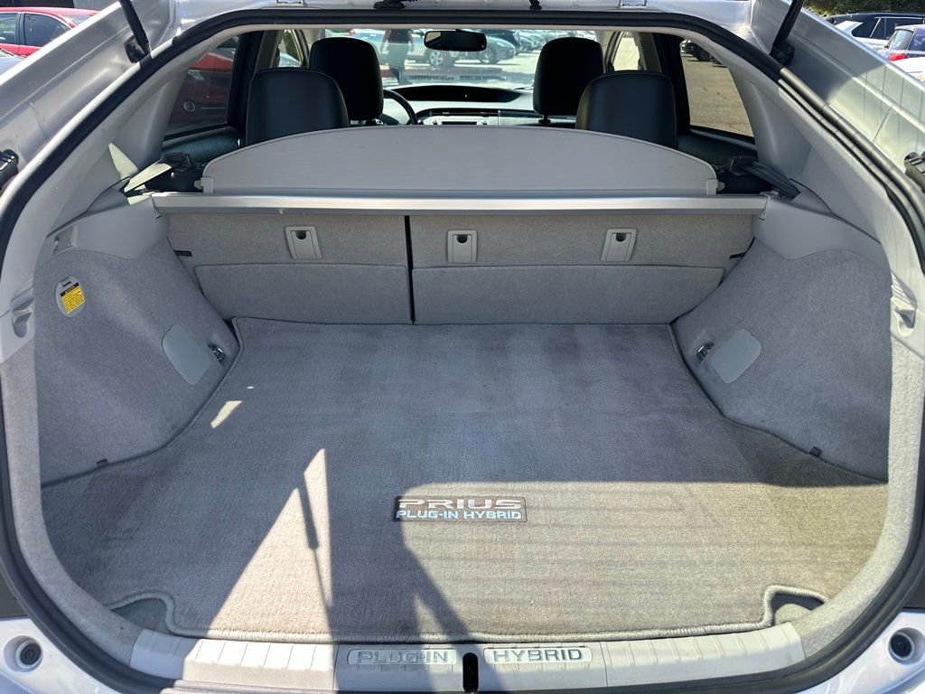 Used 2015 Toyota Prius Prime Advanced FWD image 4