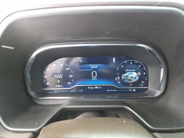 Certified 2024 Chevrolet Suburban Z71 w/ Luxury Package image 22