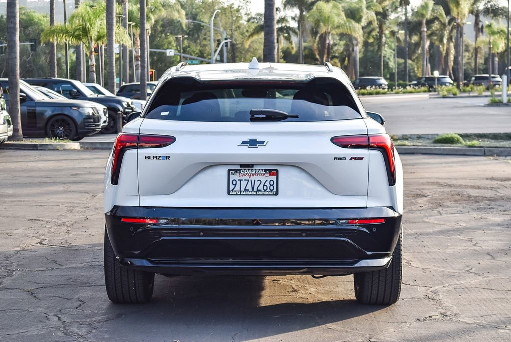 New 2025 Chevrolet Blazer EV RS w/ Super Cruise Package AWD/4WD image 6