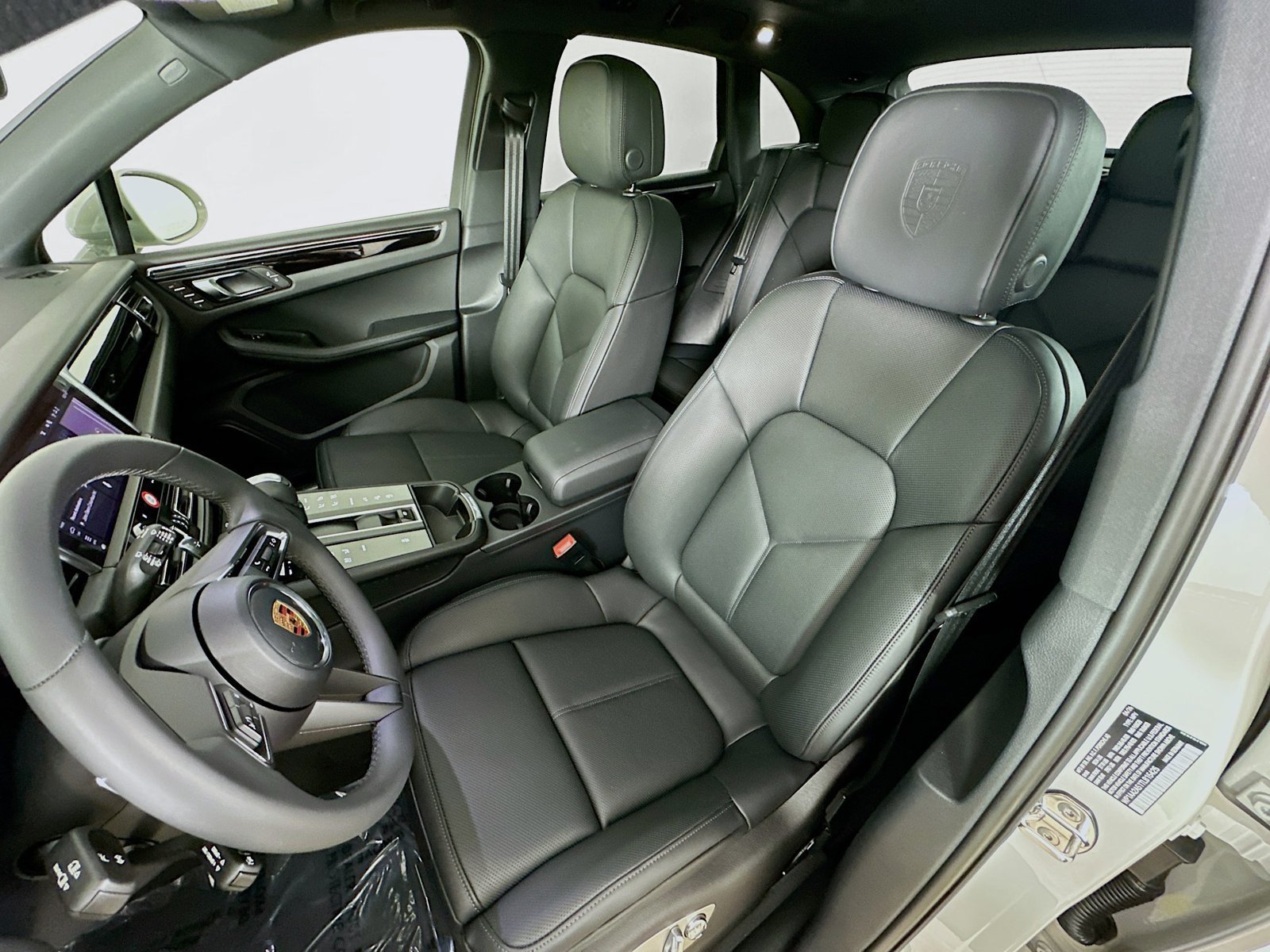 New 2026 Porsche Macan AWD/4WD image 34