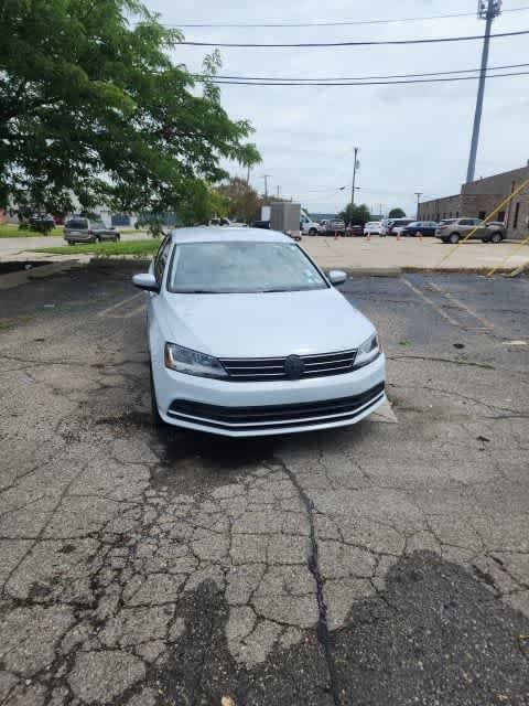 Used 2017 Volkswagen Jetta S w/ Jetta S Cold Weather Package FWD image 5