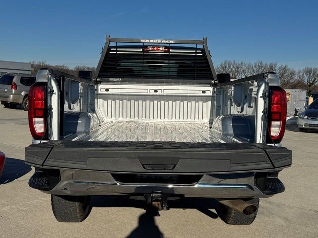 Used 2022 GMC Sierra 3500 SLE w/ SLE Convenience Package image 8