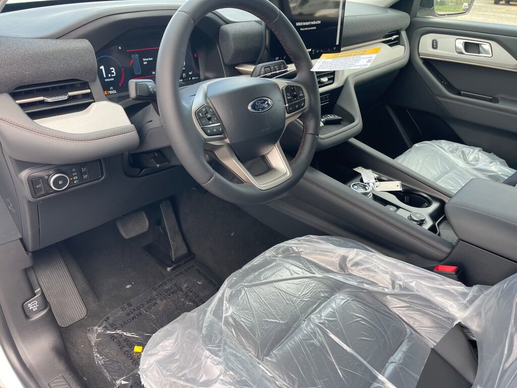 New 2026 Ford Explorer Active image 6