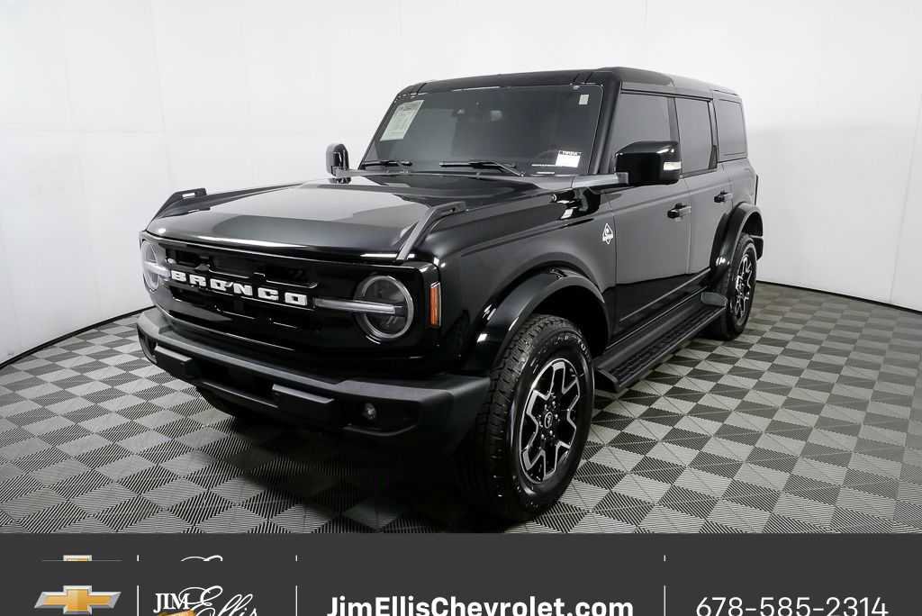 Used 2025 Ford Bronco Outer Banks image 1