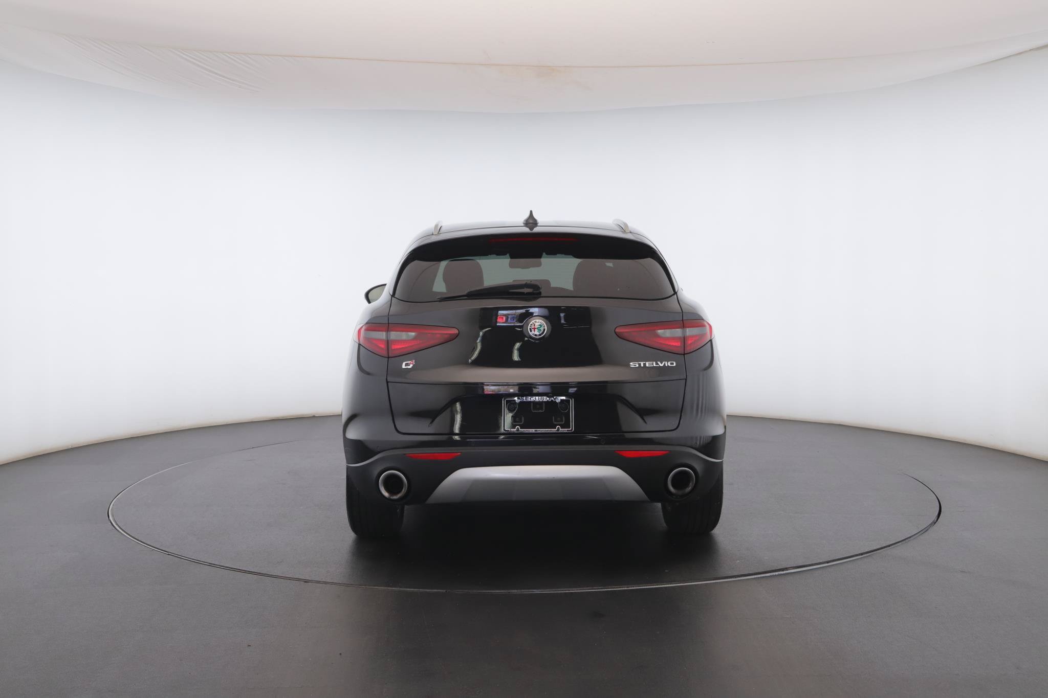 Used 2018 Alfa Romeo Stelvio AWD image 20