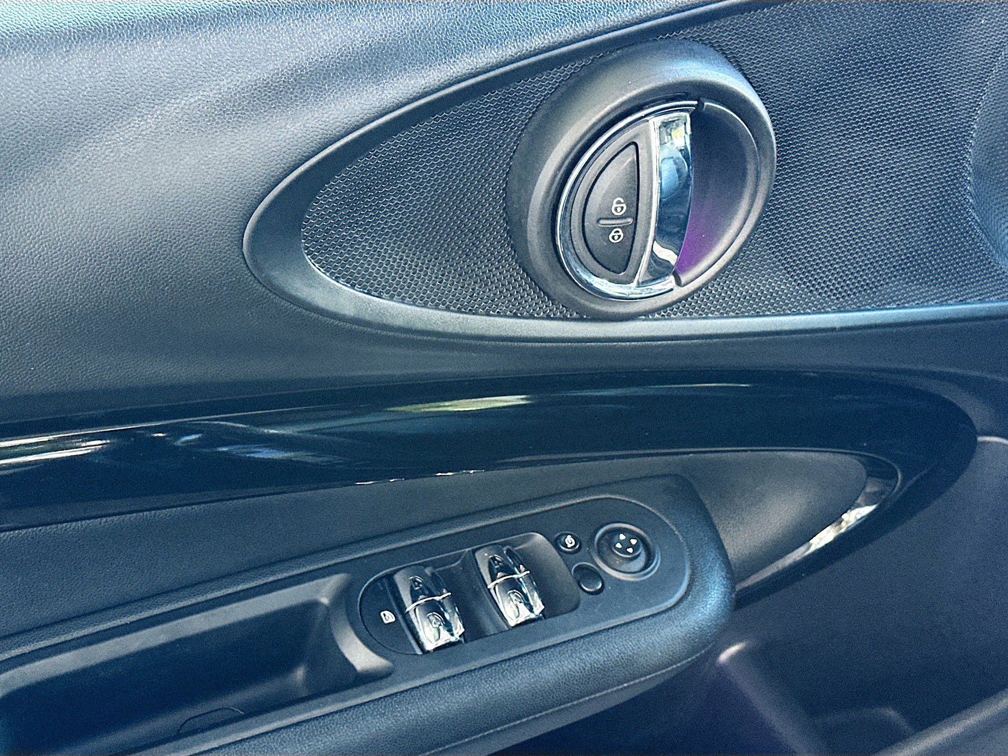 Used 2024 MINI Cooper Clubman S image 18