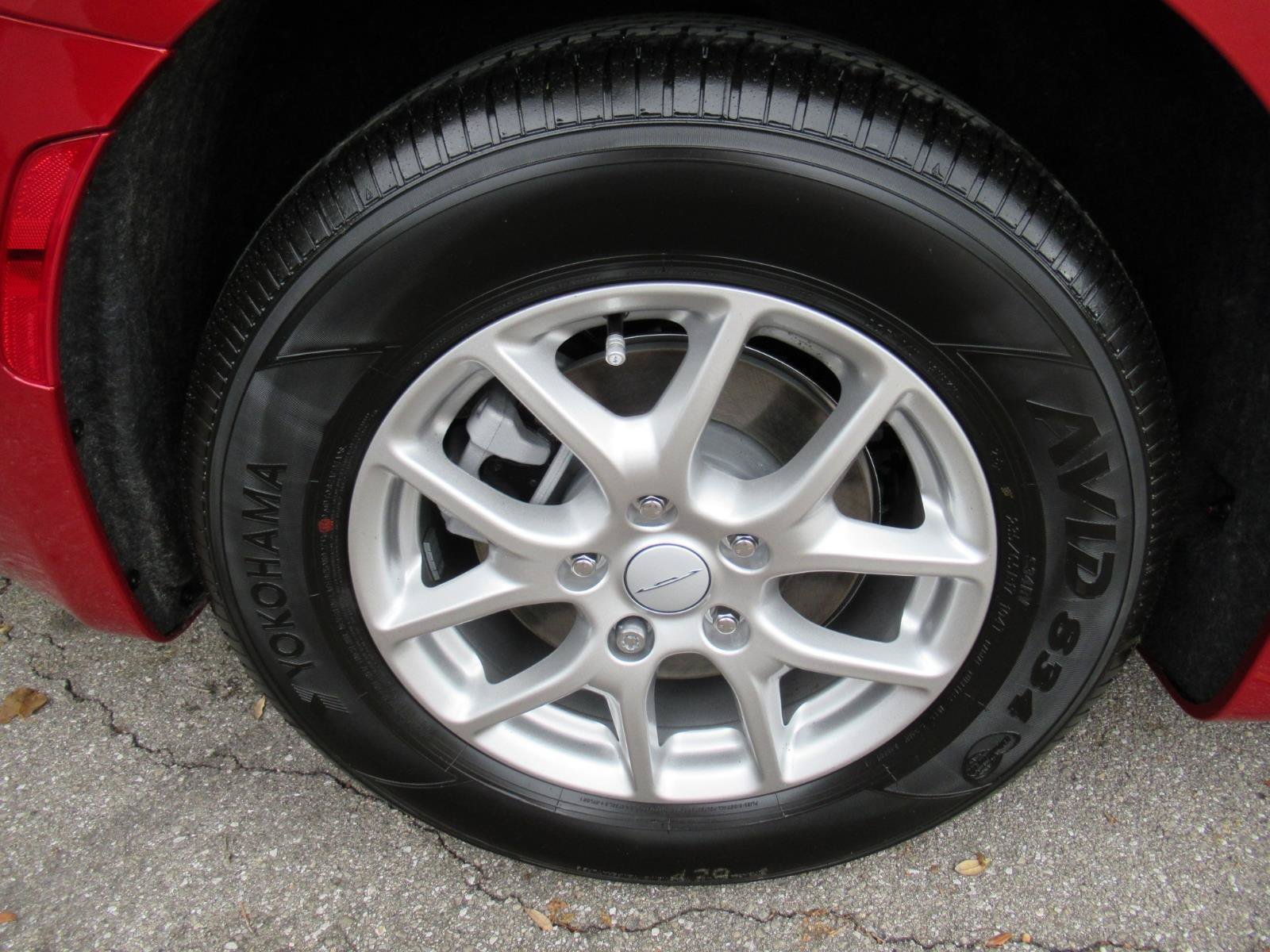 New 2027 Chrysler Pacifica LX FWD image 7