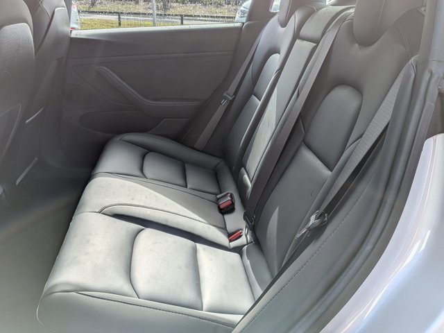 Used 2018 Tesla Model 3 Long Range image 11