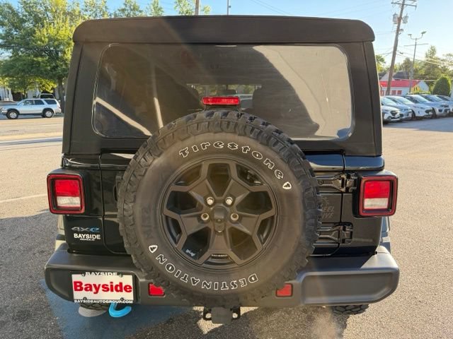 Used 2023 Jeep Wrangler Unlimited w/ Cold Weather Group AWD/4WD image 19