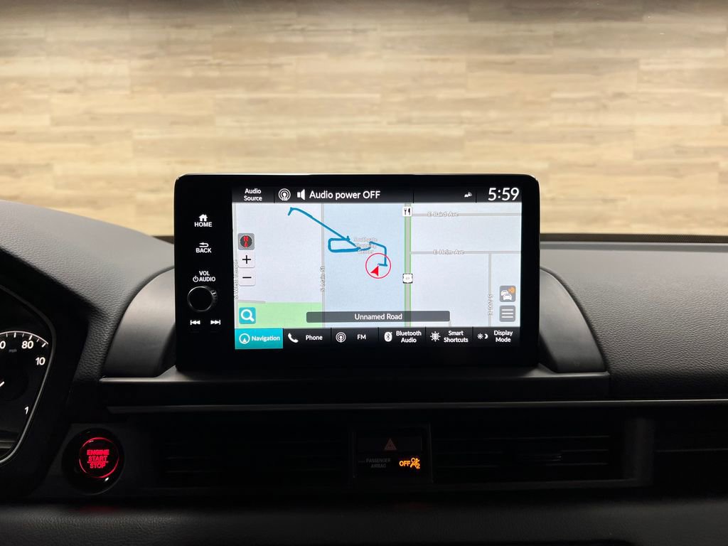 Used 2025 Honda Pilot Touring image 14