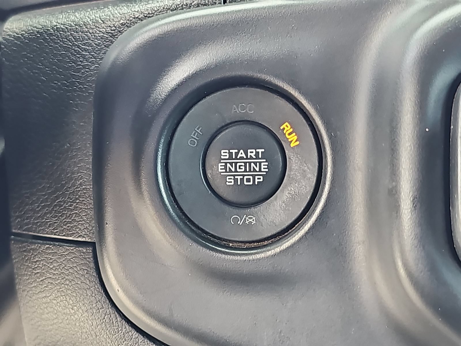 Used 2023 Jeep Wrangler Unlimited Sport AWD/4WD image 29