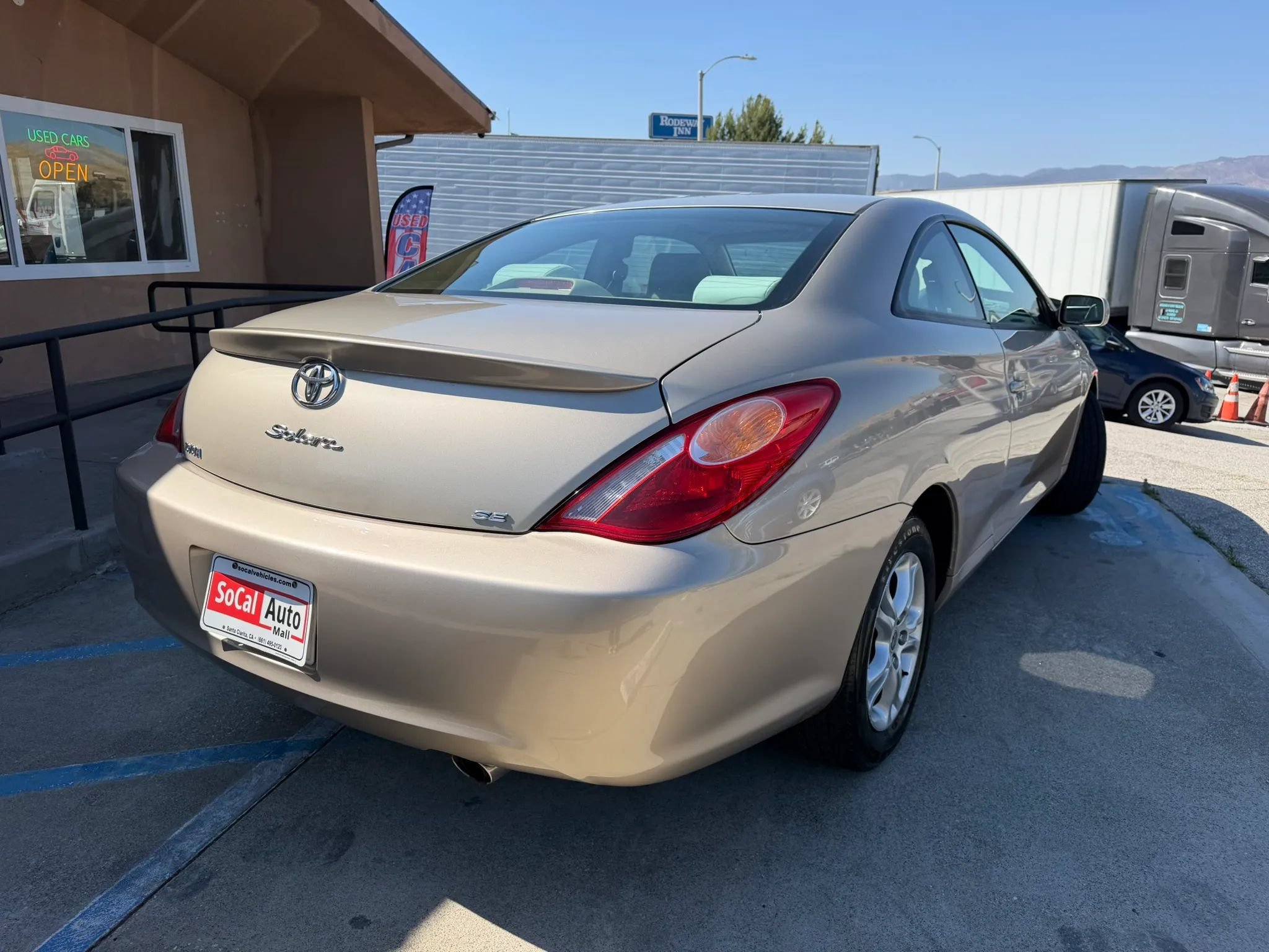 Used 2006 Toyota Solara SE Sport FWD image 3