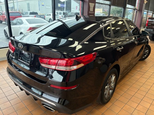 Used 2019 Kia Optima LX image 10