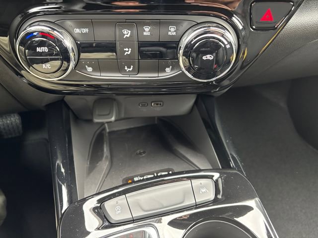 New 2026 Chevrolet Trax RS w/ Sunroof Package FWD image 21
