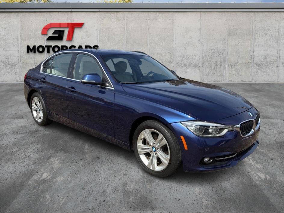 Used 2017 BMW 330i xDrive Sedan image 7