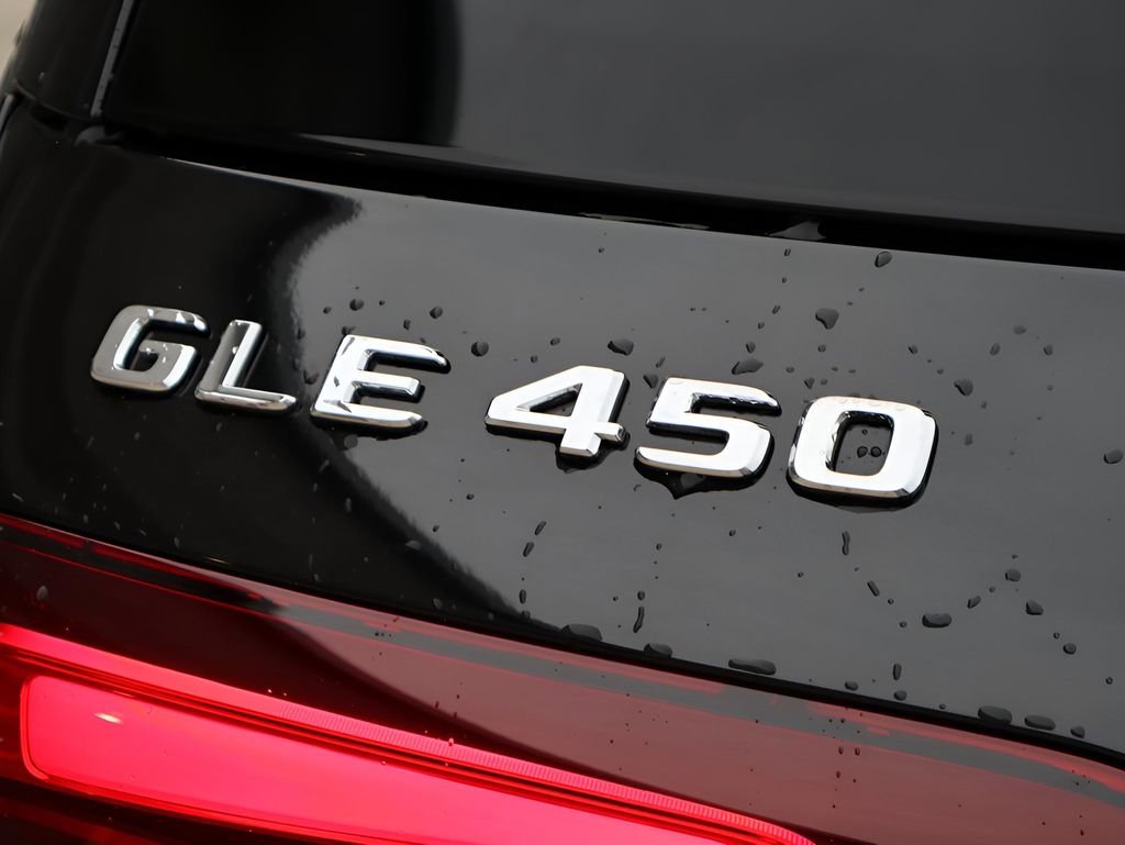 Certified 2025 Mercedes-Benz GLE 450 4MATIC image 8