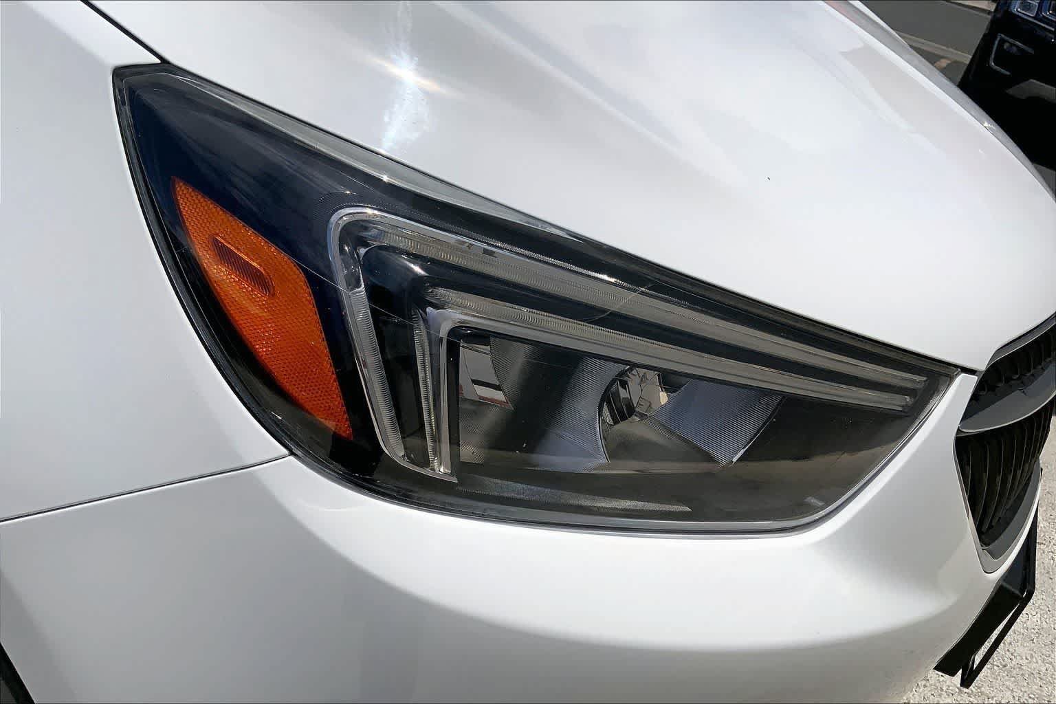 Used 2021 Buick Encore Preferred w/ Safety Package II FWD image 31