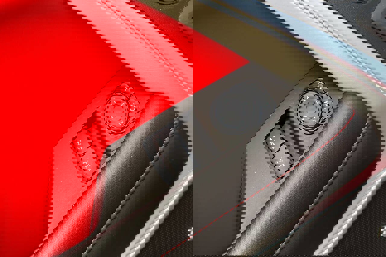 Used 2017 Chevrolet Camaro SS RWD image 25