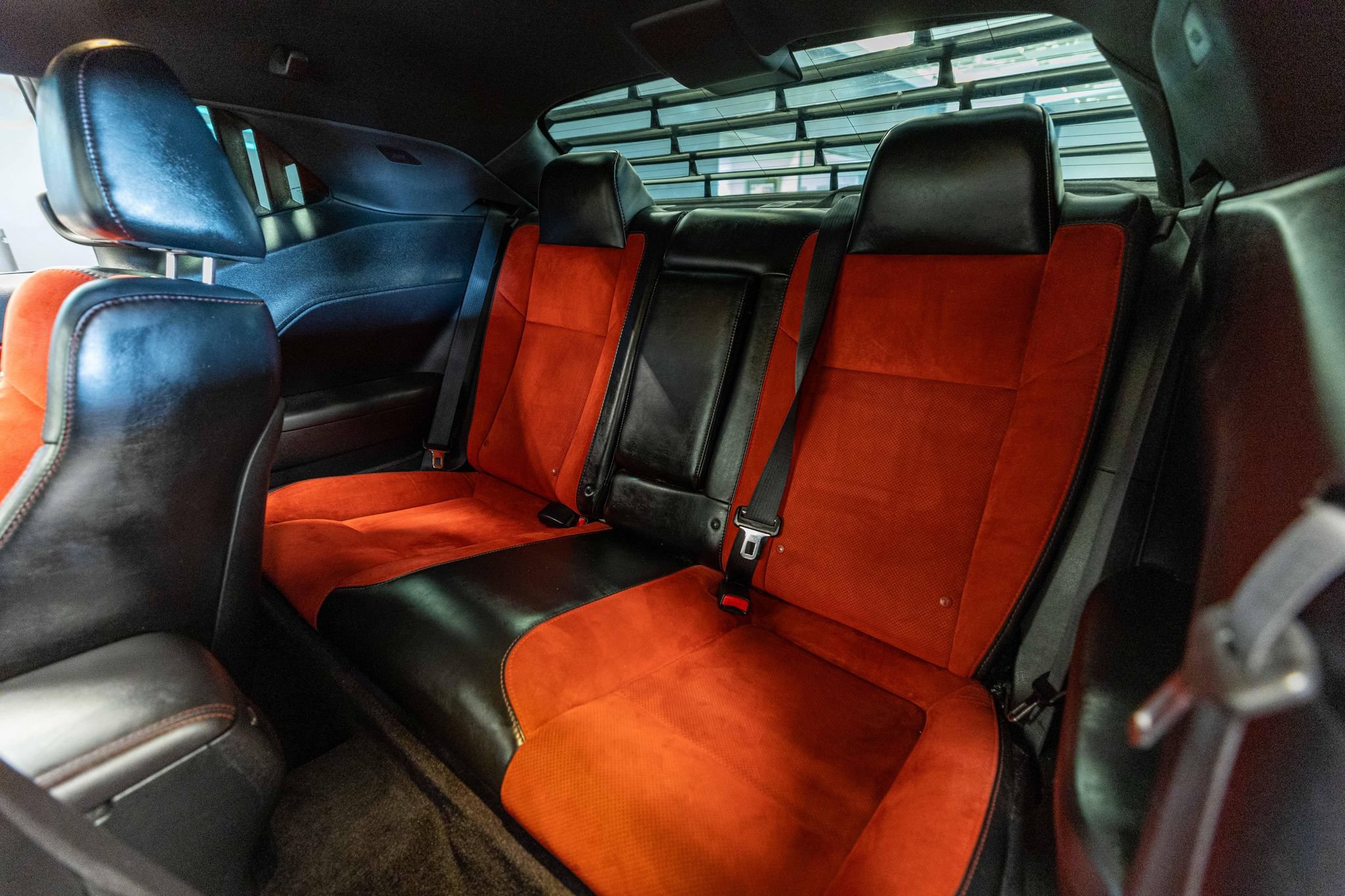 Used 2016 Dodge Challenger R/T Scat Pack RWD image 12