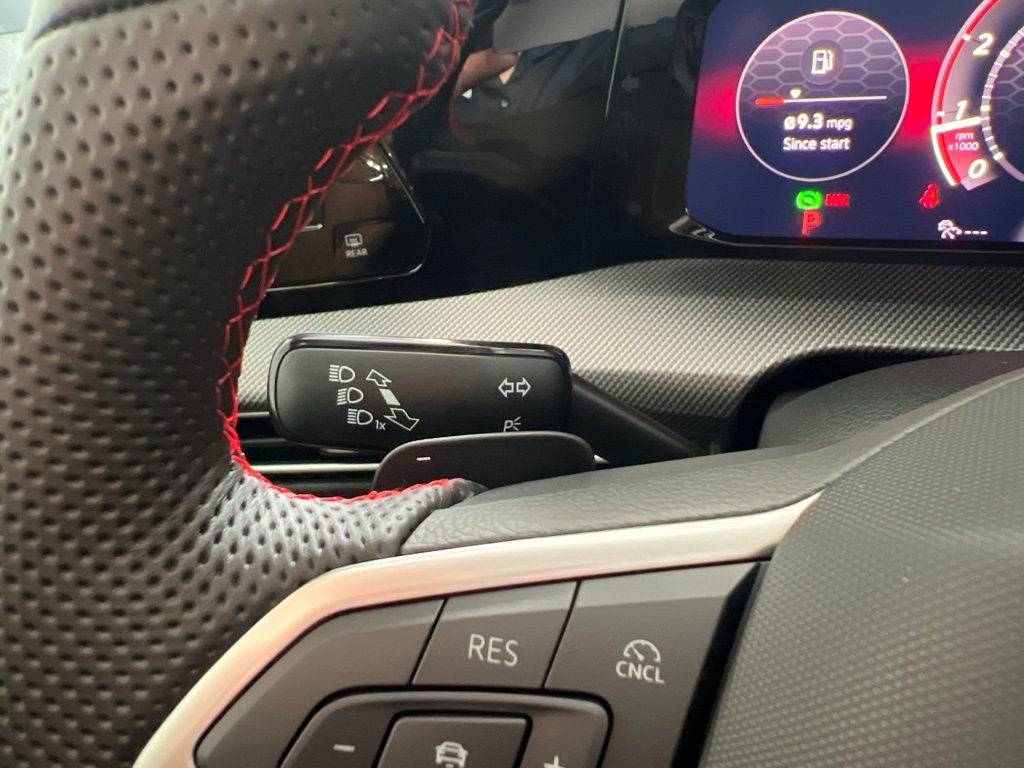 New 2026 Volkswagen GTI SE FWD image 15