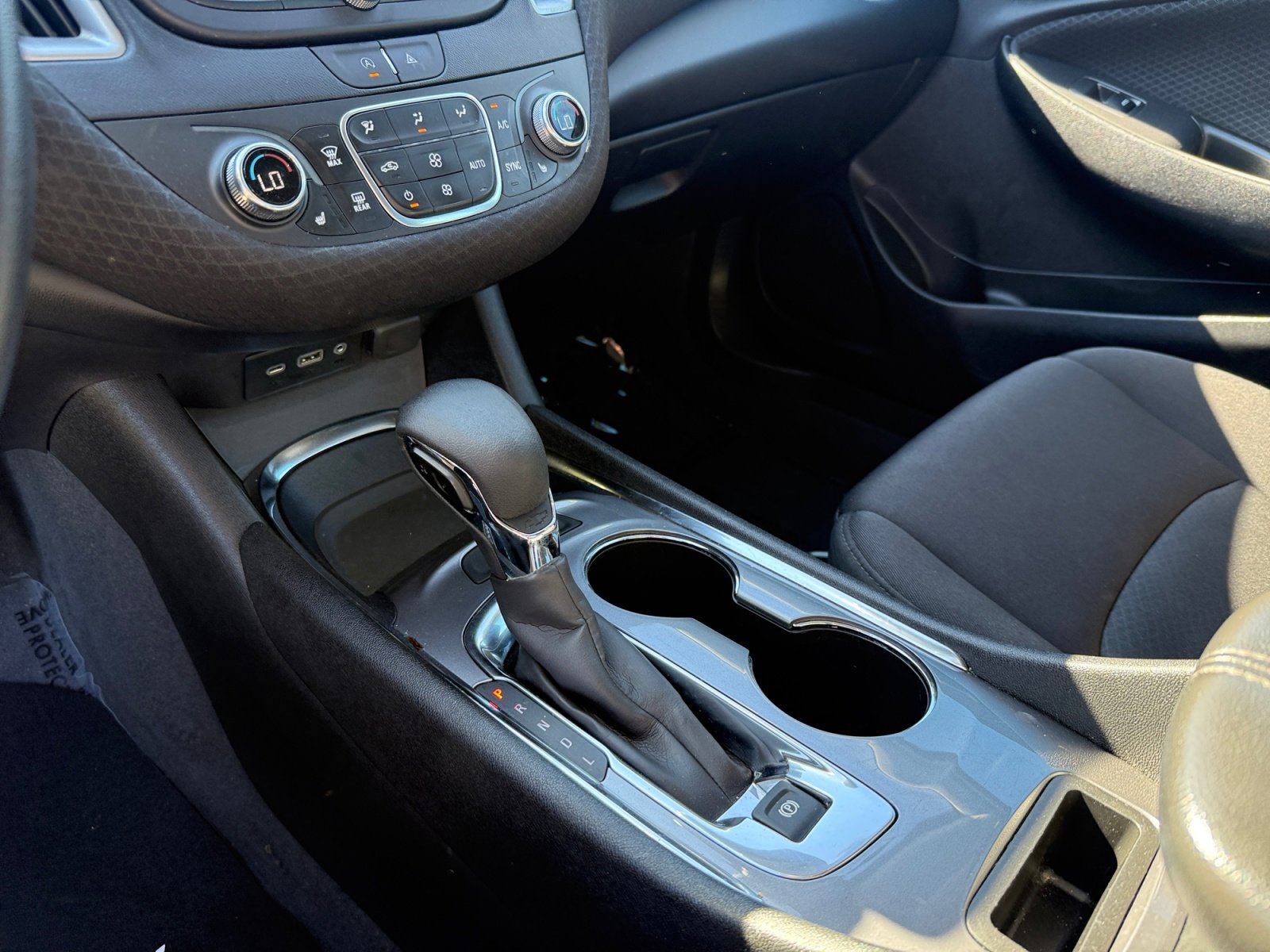Used 2024 Chevrolet Malibu LT image 13