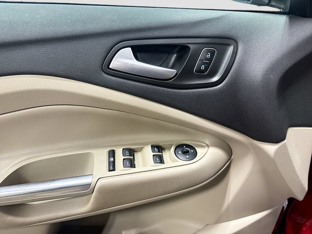 Used 2018 Ford Escape SE w/ SE Sync 3 Package FWD image 16