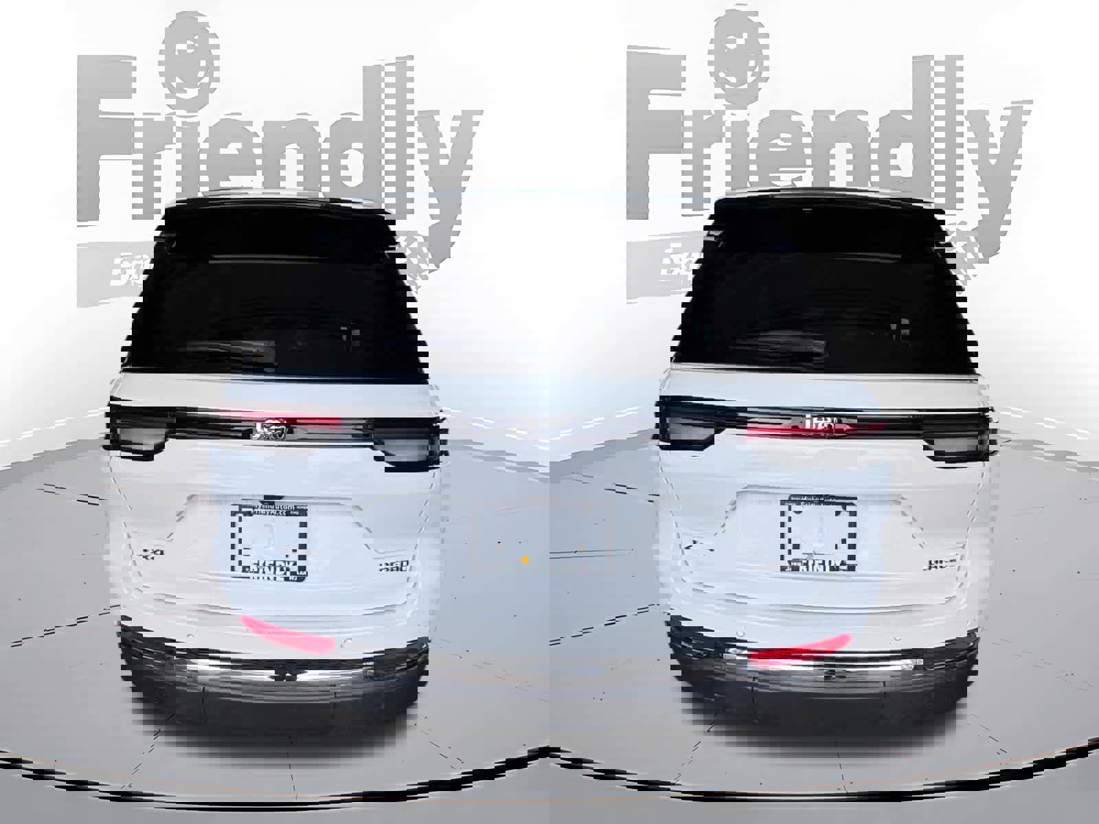 Used 2023 Jeep Grand Cherokee Laredo X image 5