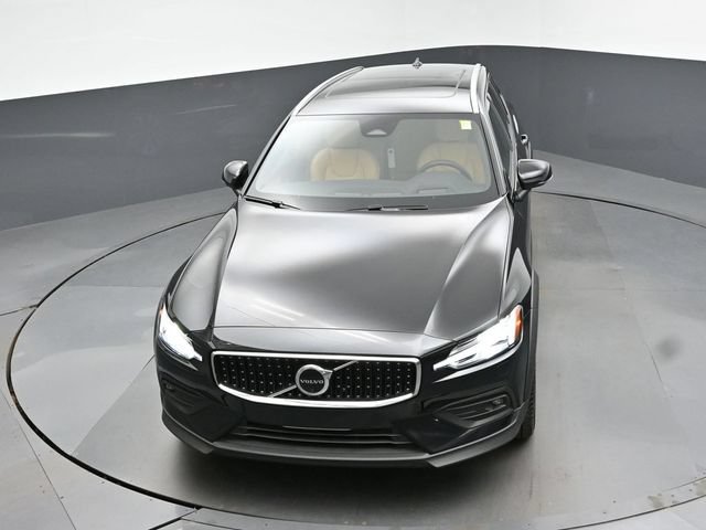 New 2026 Volvo V60 B5 Cross Country Ultra w/ Climate Package AWD/4WD image 47