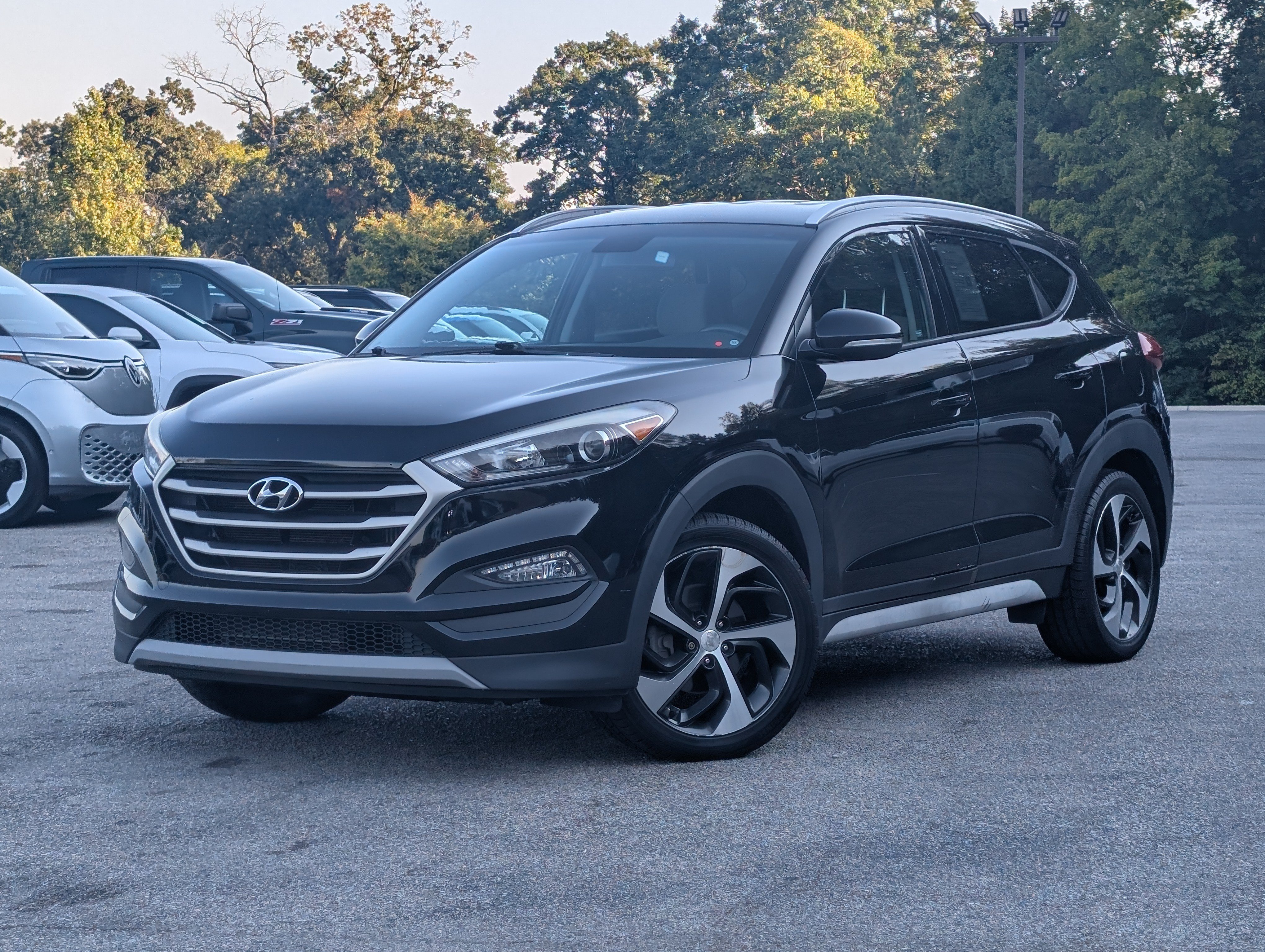 Used 2017 Hyundai Tucson Sport FWD image 4