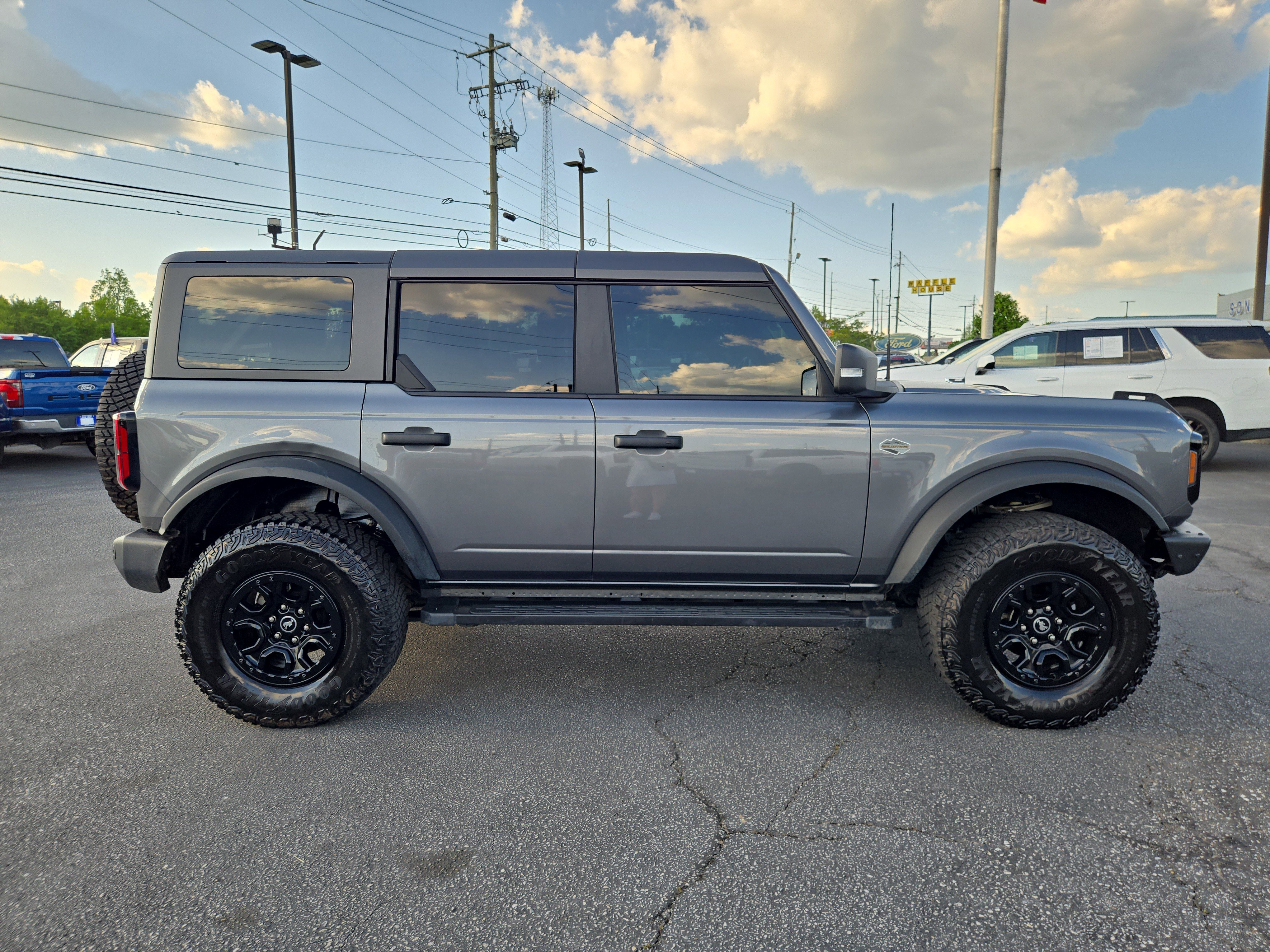 Used 2022 Ford Bronco Wildtrak image 6