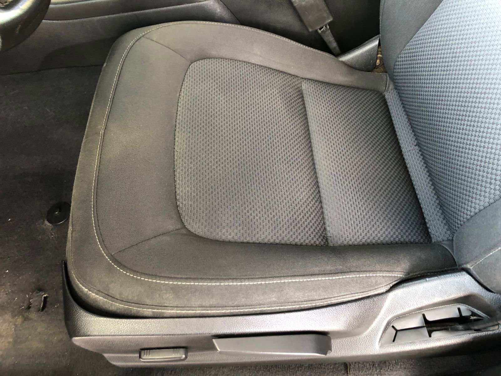 Used 2020 Chevrolet Colorado LT RWD image 19