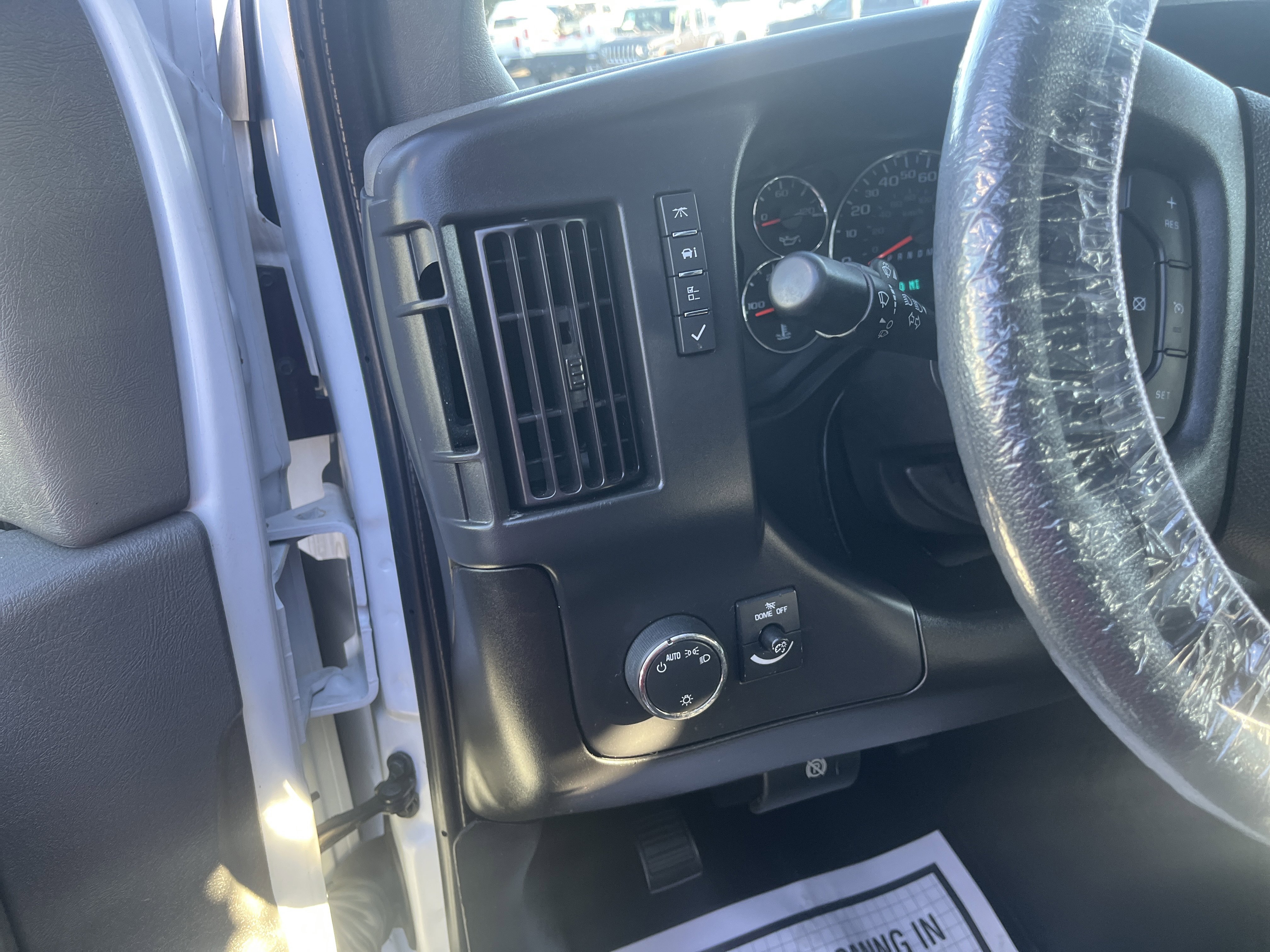 Used 2024 Chevrolet Express 2500 w/ Driver Convenience Package image 13