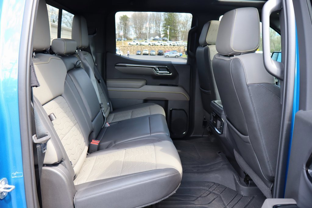 Used 2022 Chevrolet Silverado 1500 ZR2 w/ Technology Package image 22