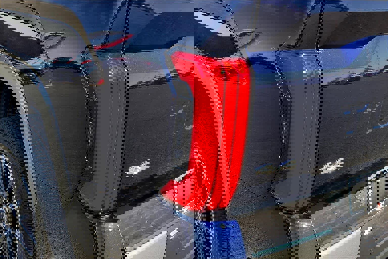 Used 2024 Toyota Tundra Limited w/ Power Package image 29