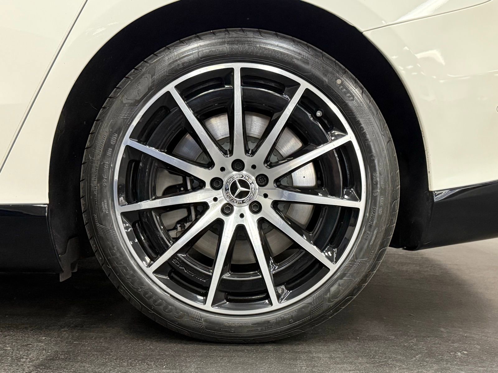 Certified 2023 Mercedes-Benz EQS 580 4MATIC Sedan image 16