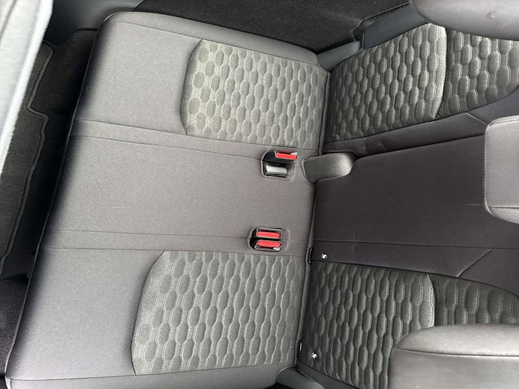 Certified 2024 Nissan Pathfinder SV image 13