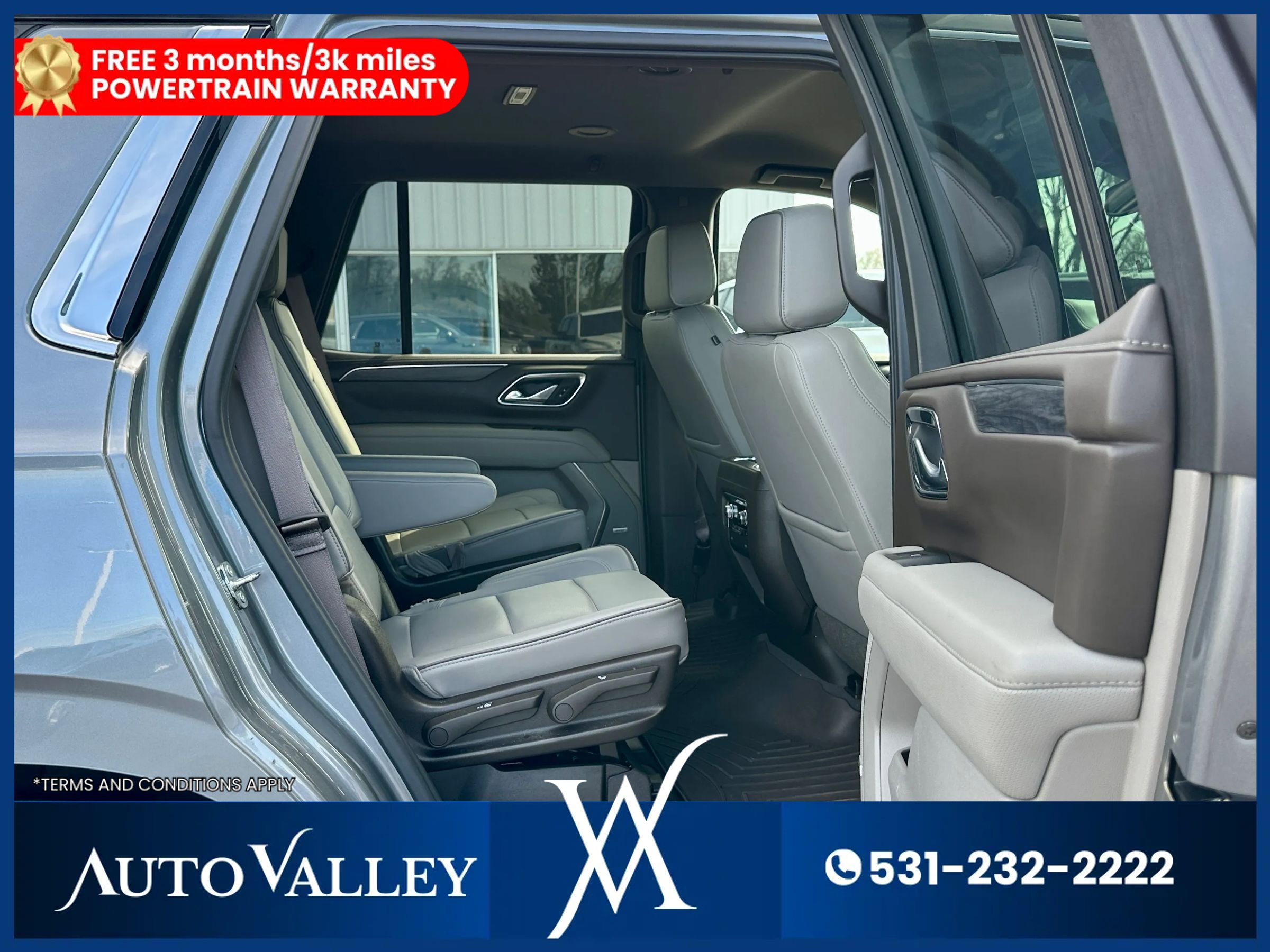 Used 2021 GMC Yukon SLT w/ SLT Luxury Package image 28