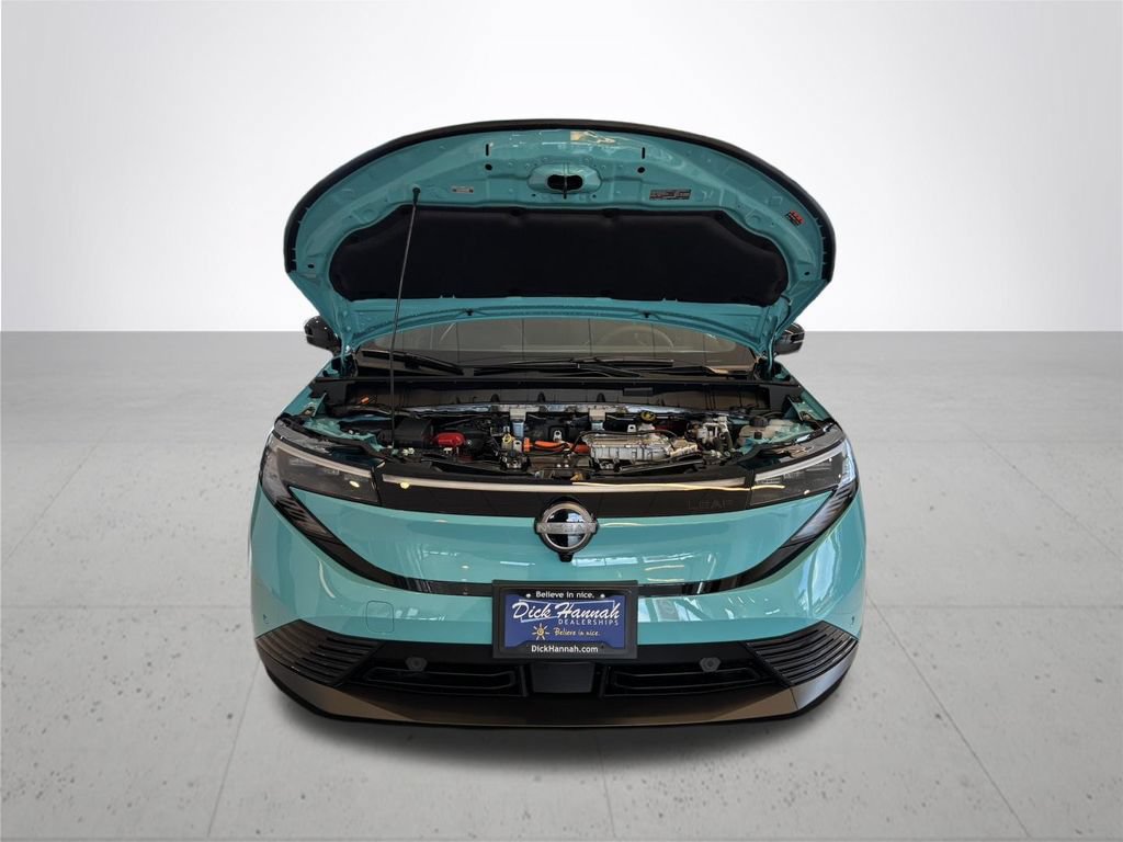 New 2026 Nissan Leaf Platinum+ w/ Cargo Package (Platinum+) FWD image 4